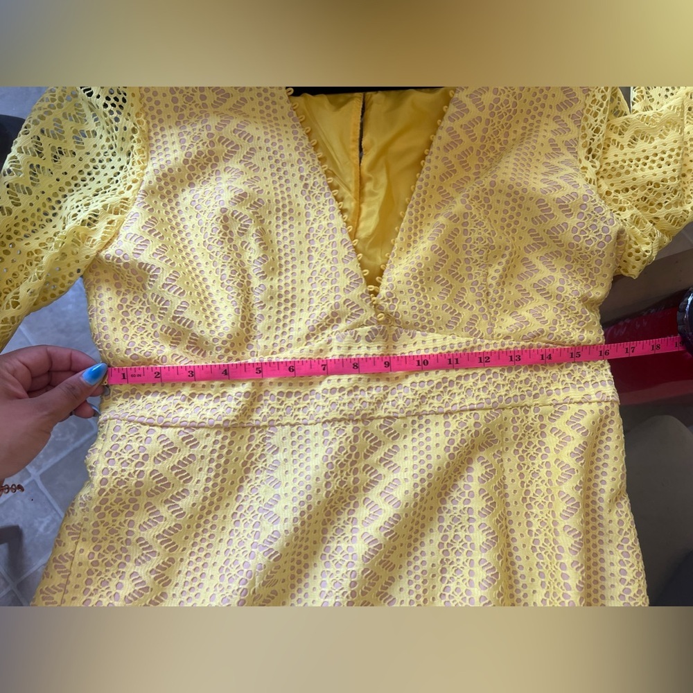 Vibrant Yellow Lace Mini Dress with V-Neck - Picture 4 of 4